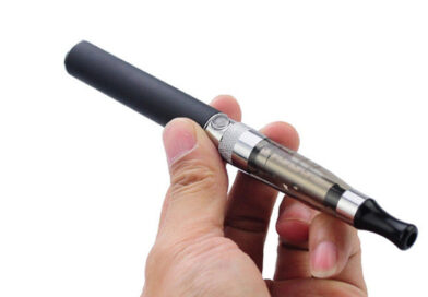 cigarette électronique, le danger de la cigarette électronique, les cigarettes,