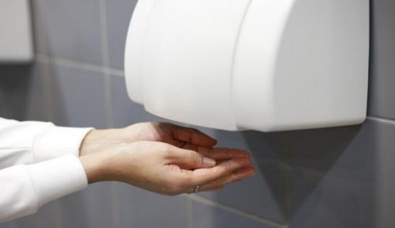 sèche-mains, bactéries sur les séchoirs à mains