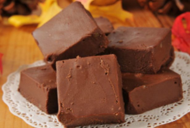 caroube, poudre de caroube, dessert santé, cacao ou caroube