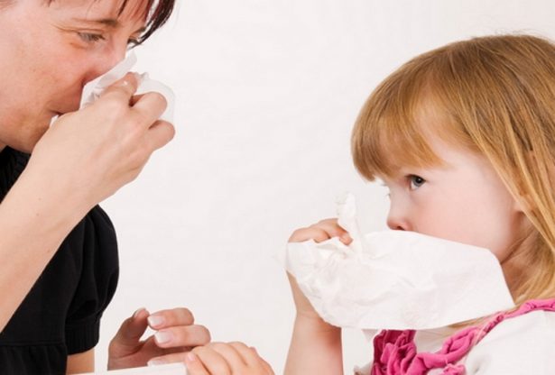 fouiller dans son nez, ne pas grater le nez, maladies du nez, microbes dans le nez, bactéries dans le nez