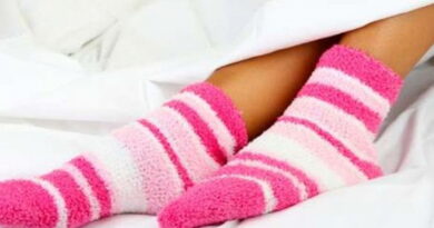 dormir en chaussettes, dormir dans des bas, dormir au chaud