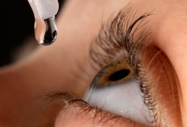 gouttes pour les yeux, gouttes d'yeux,