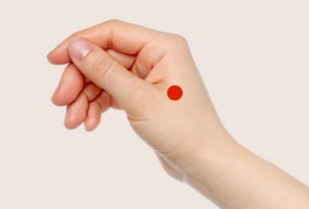 acupuncture, acupression, massage de la tête, massage du corps, mal de tête, migraines, douleurs à la tête