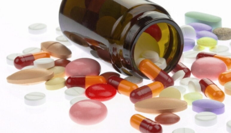 nutriments alimentaires, suppléments alimentaires, vitamines, vitamines et minéraux