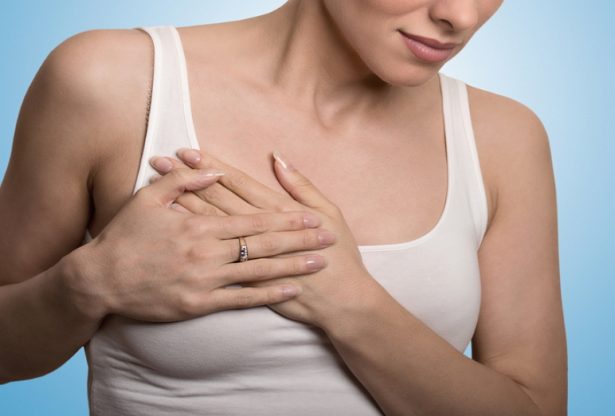 douleur radiant, douleur à la poitrine, douleur thoracique, douleur au dos