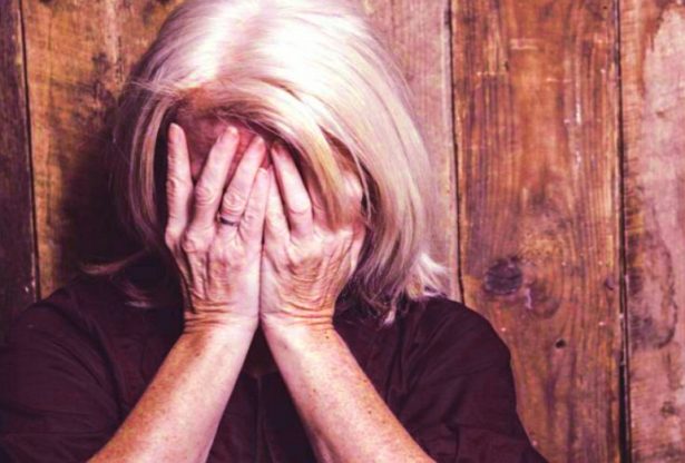 maladies de femmes, les femmes, les maladies de femmes, parkinson, Alzheimer, démence, AVC
