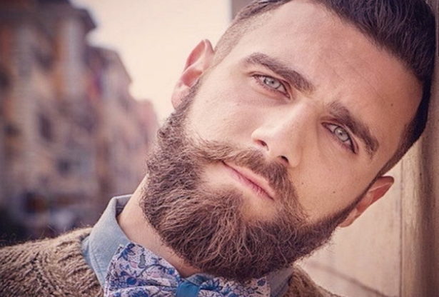 les bactéries et la barbe, la barbe avec des bactéries