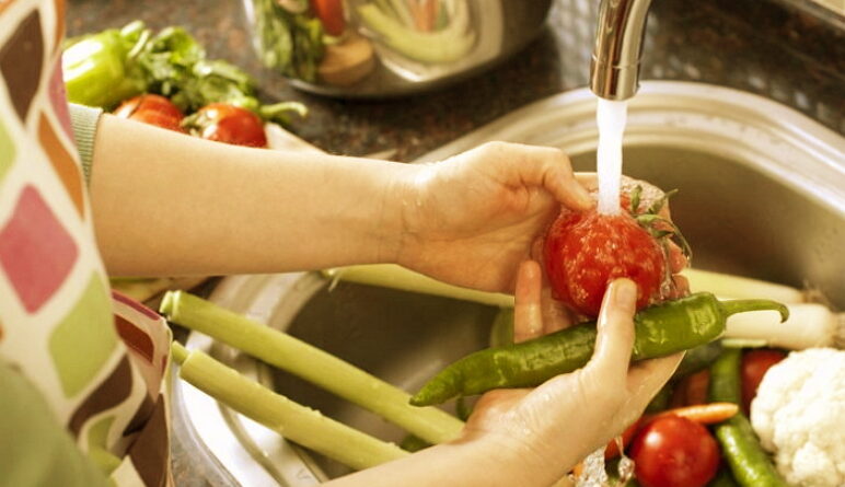 des aliments dangereux, alimentation dangereuse, fruits et légumes dangereuses